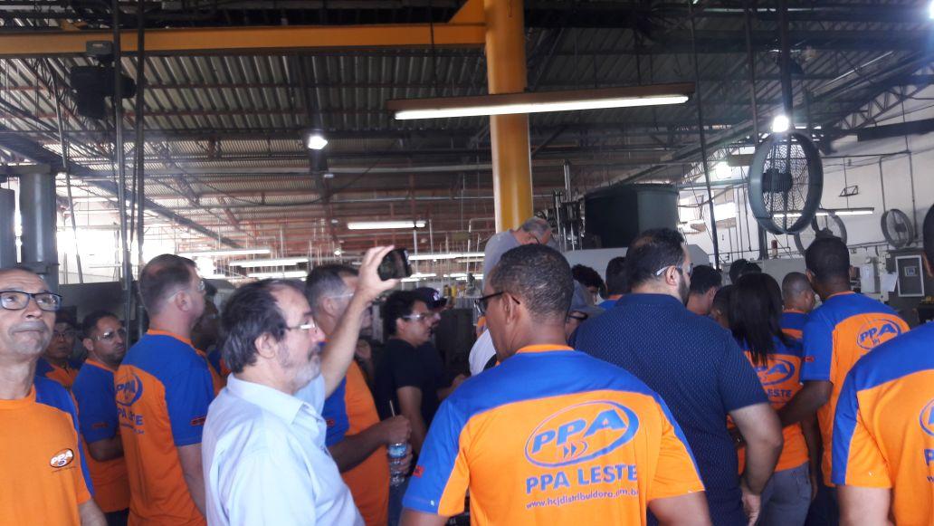 Clientes HCJ Distribuidora visitam a fábrica da PPA